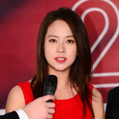 Foto kegiatan terbaru dari Song Jihyo