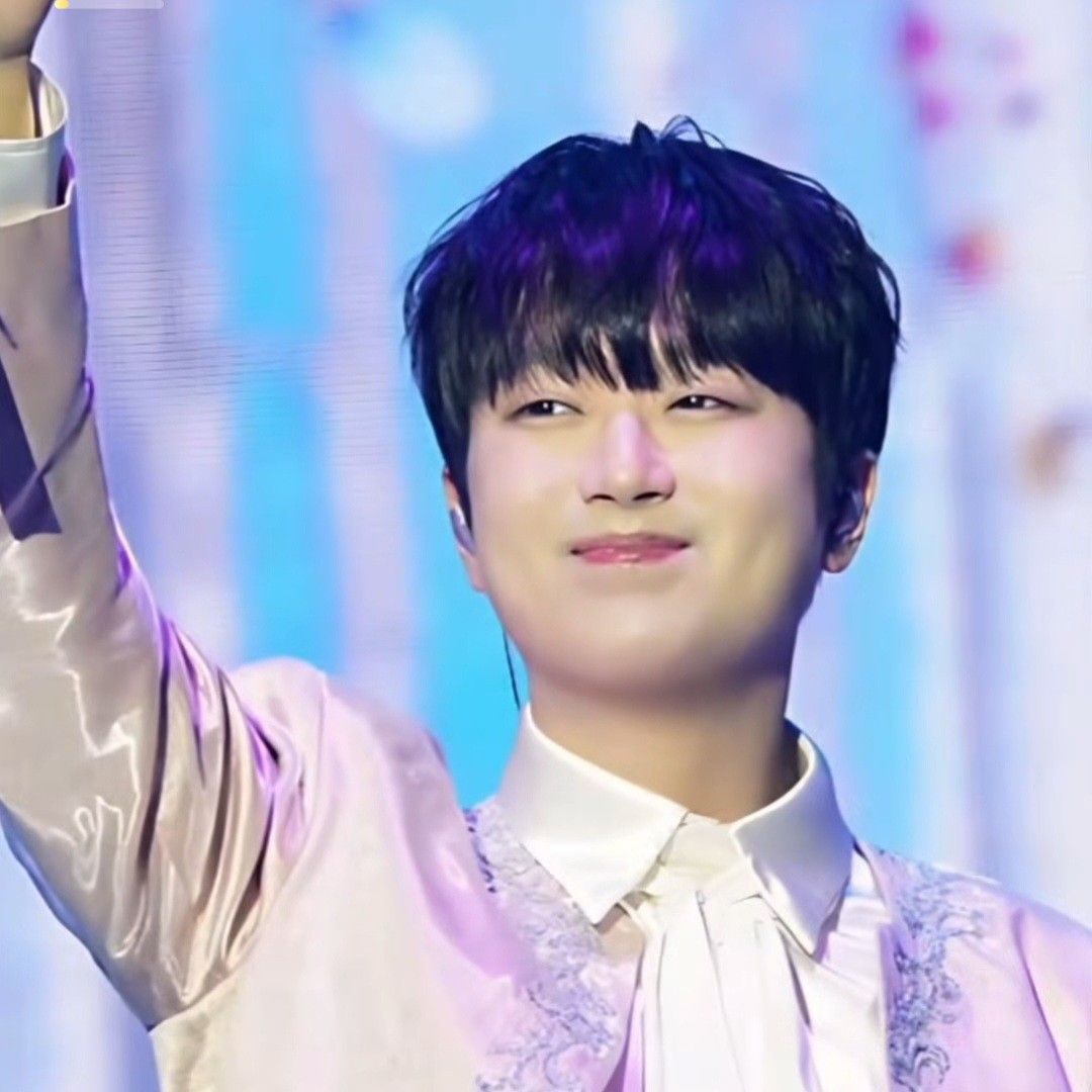 李灿元的近期活动照