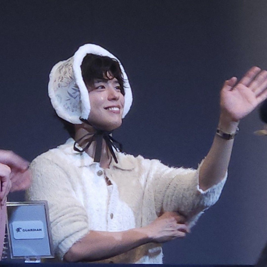 Recent activity shot of Park Bogum