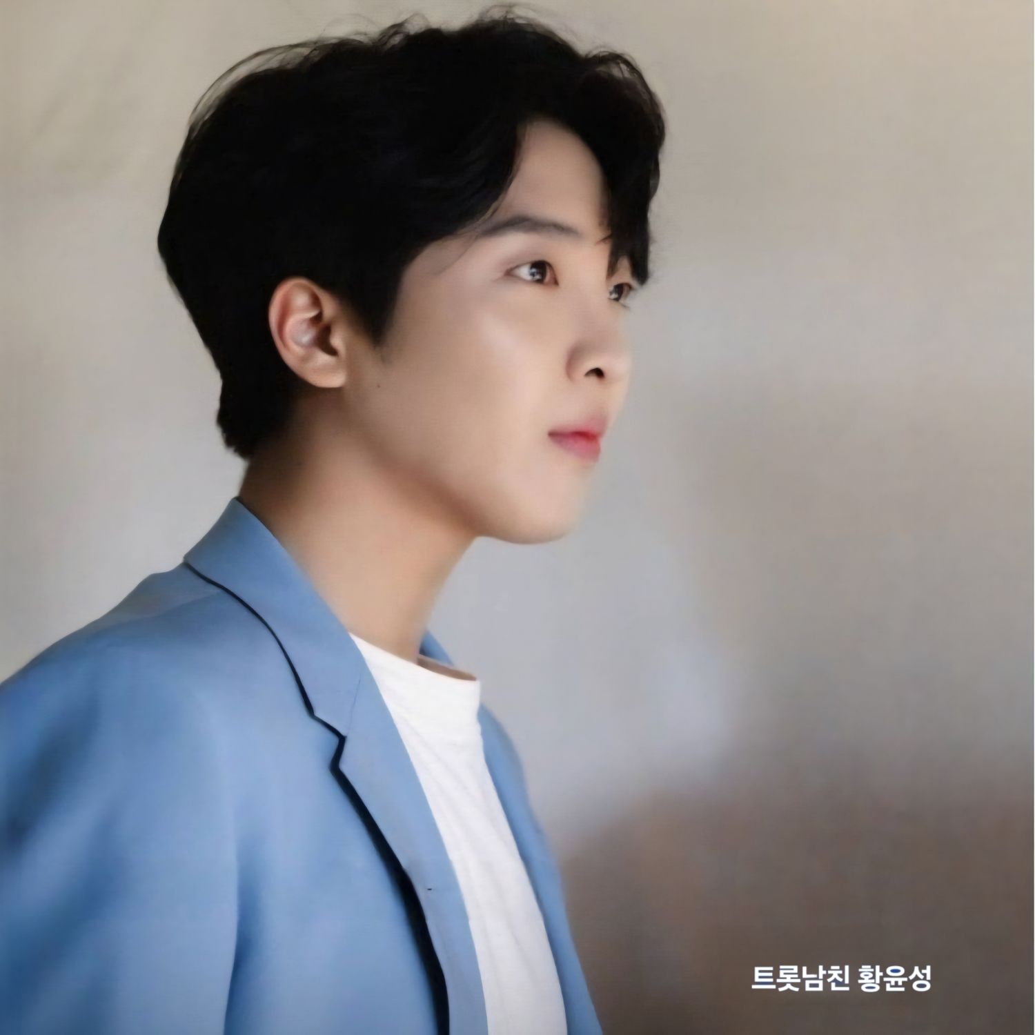 Behind-the-scenes cut of Hwang Yunsung