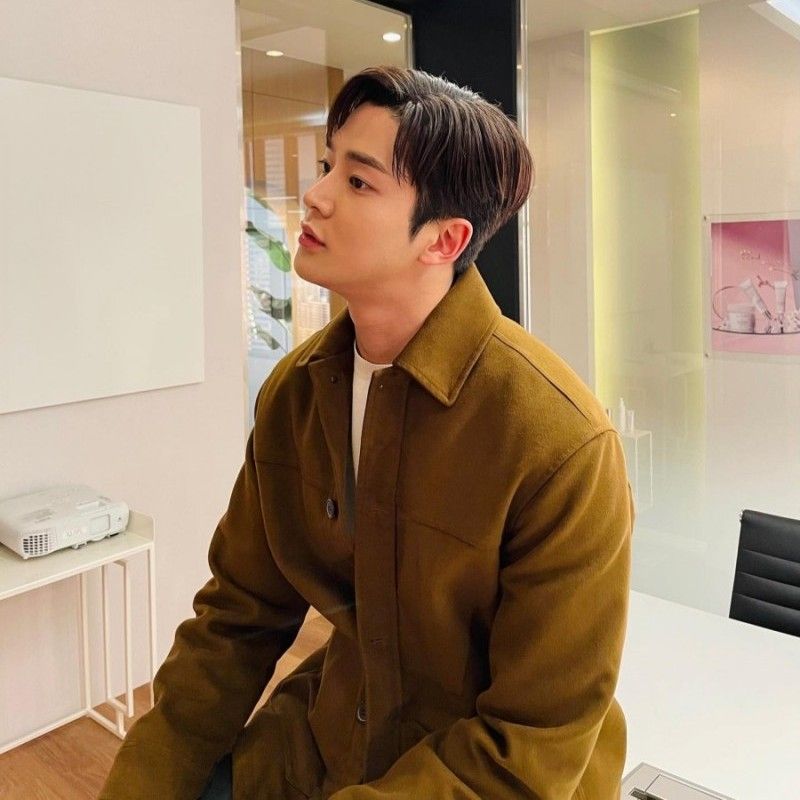 粉丝拍下的路云瞬间