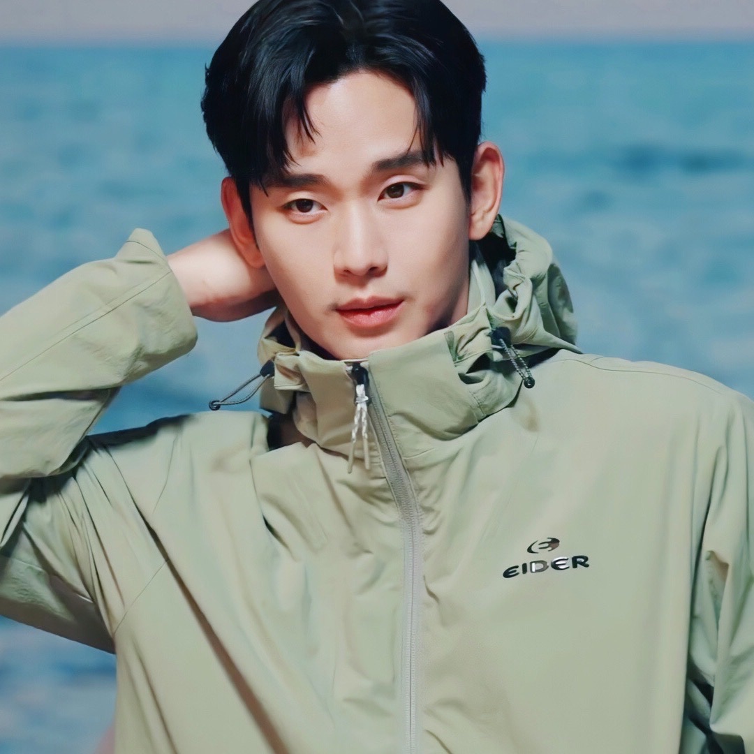 キム・スヒョンの最近の活動ショット