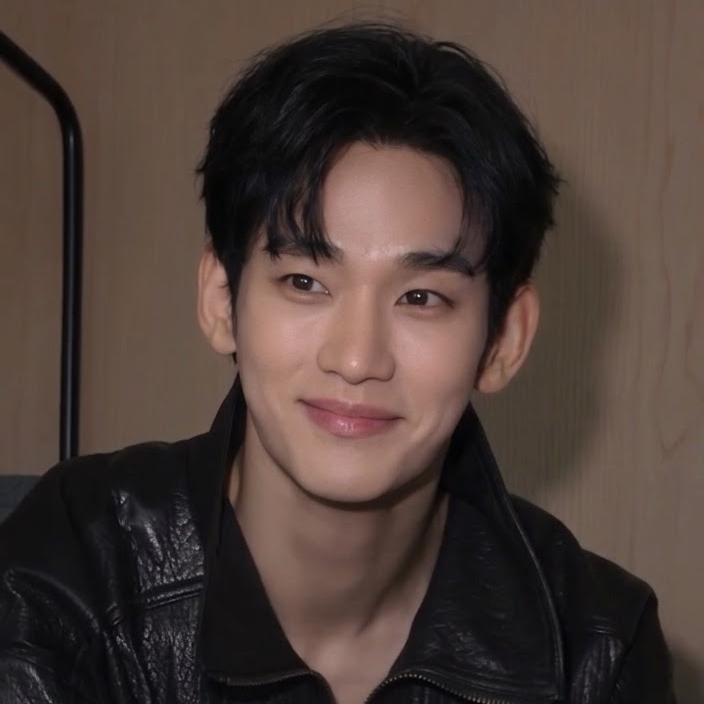 Behind-the-scenes cut of Kim Soohyun