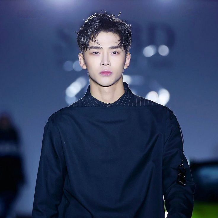 Cuplikan di balik layar dari Rowoon