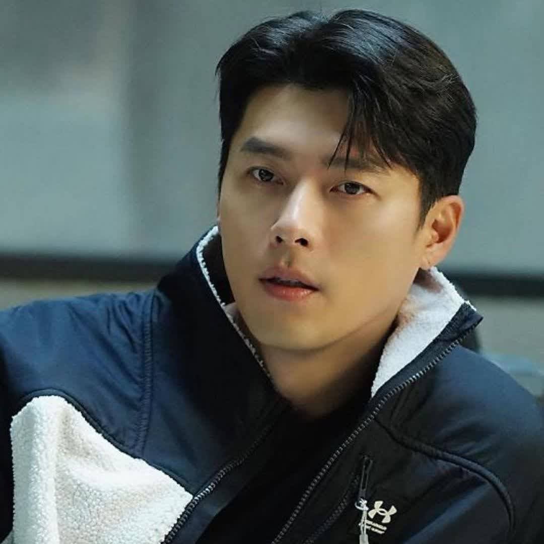 Cuplikan di balik layar dari Hyun Bin