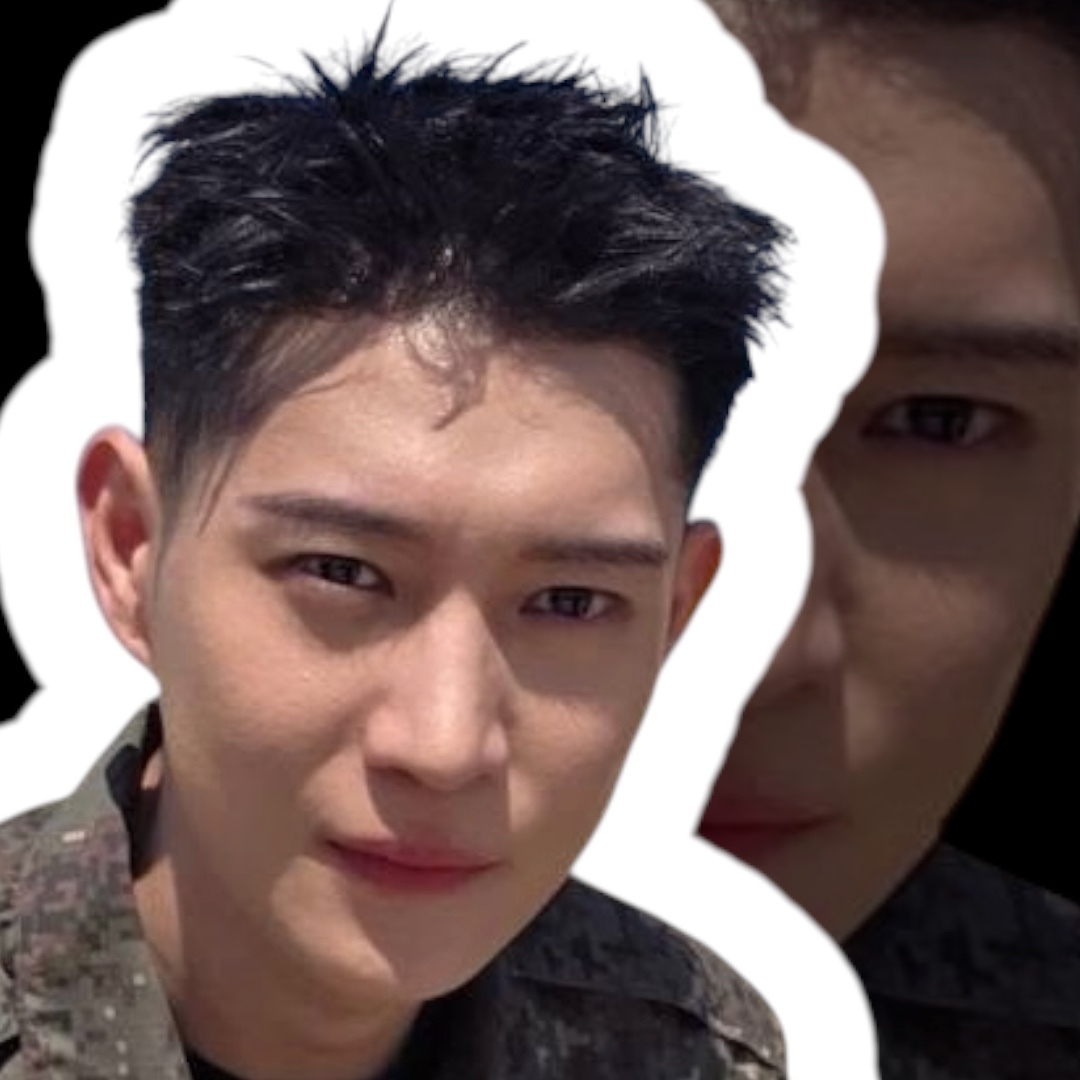 A moment captured by a fan of Kim Youngdae