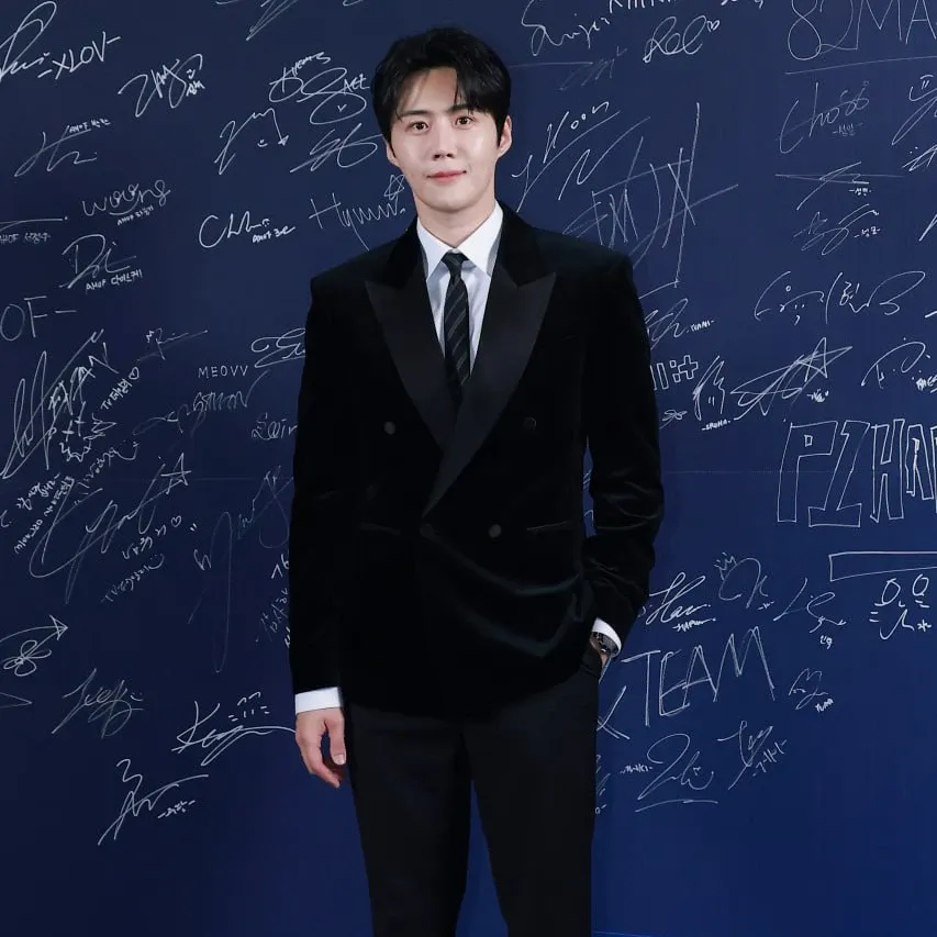 Behind-the-scenes cut of Kim Seonho