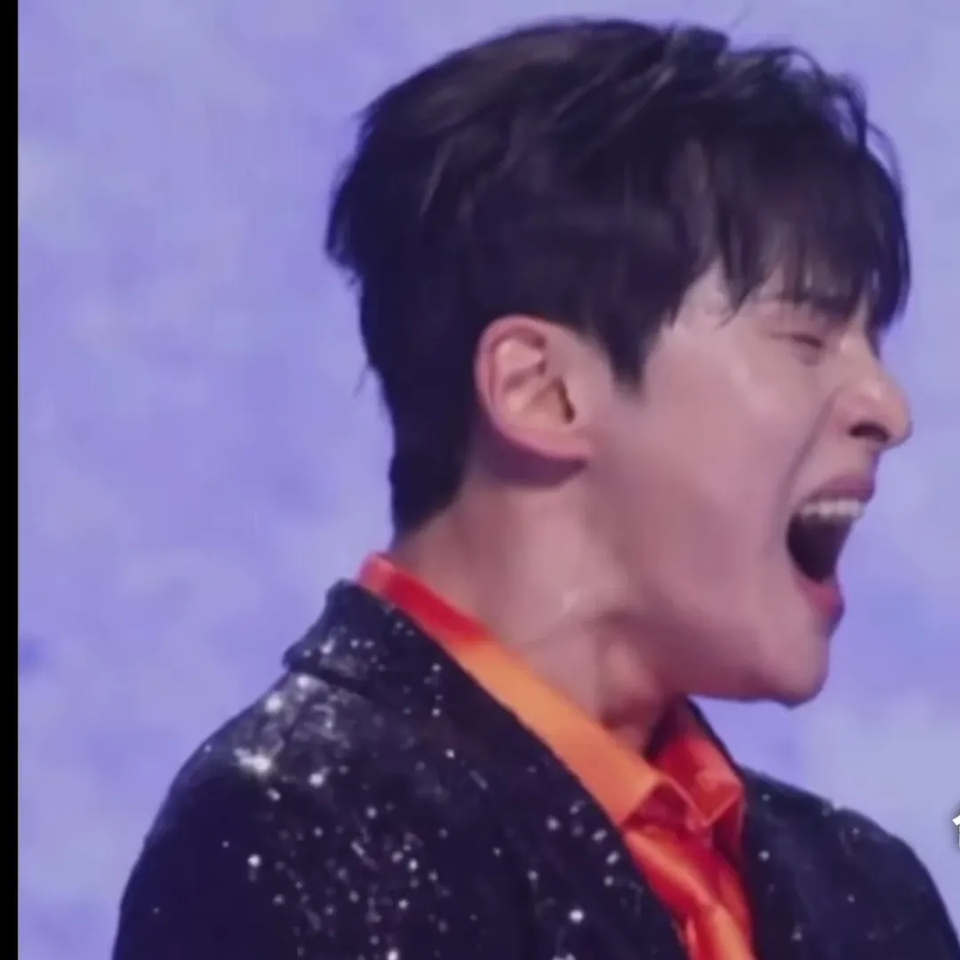 Behind-the-scenes cut of Seong Ri