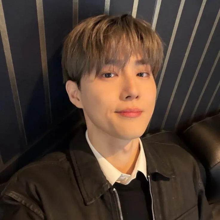 Recent activity shot of Suho