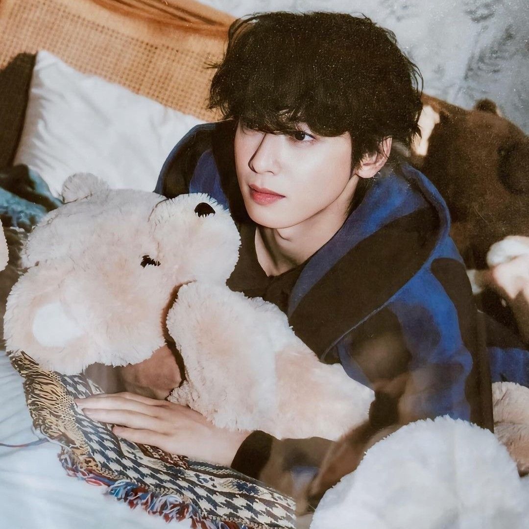 粉丝拍下的车银优瞬间