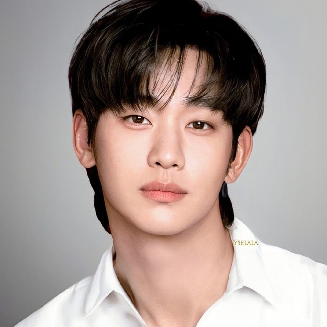 Recent activity shot of Kim Soohyun