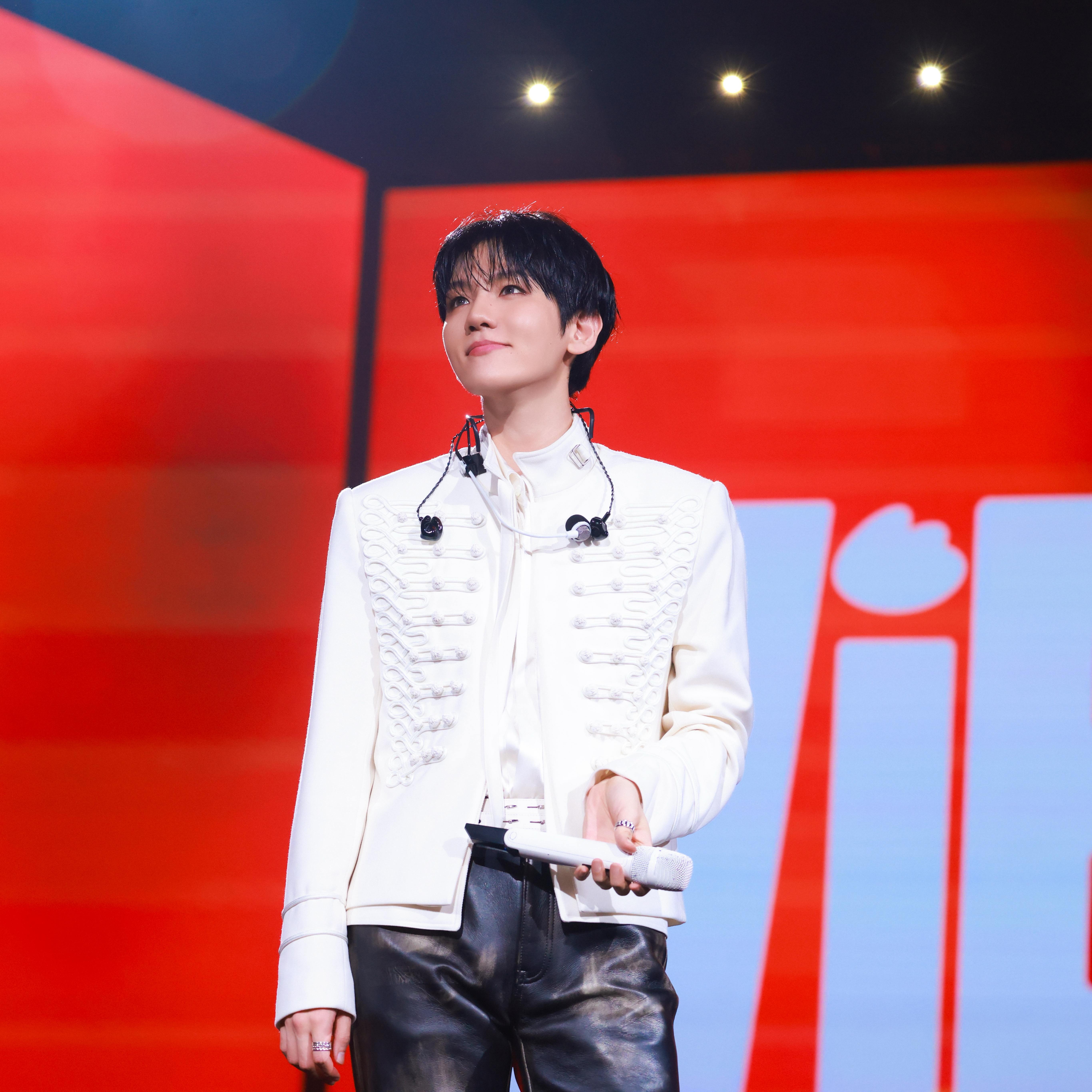 Recent activity shot of Baekhyun