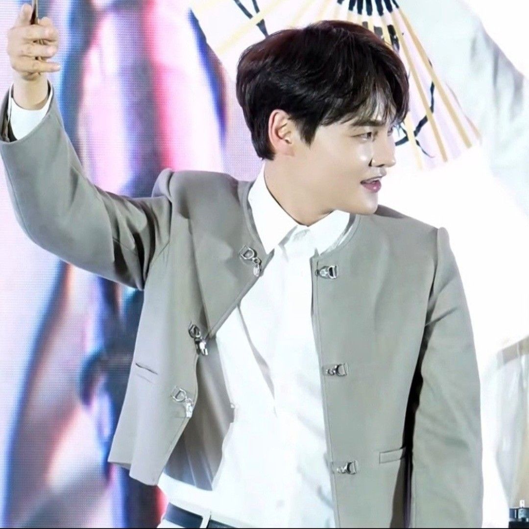 Recent activity shot of Park Seojin