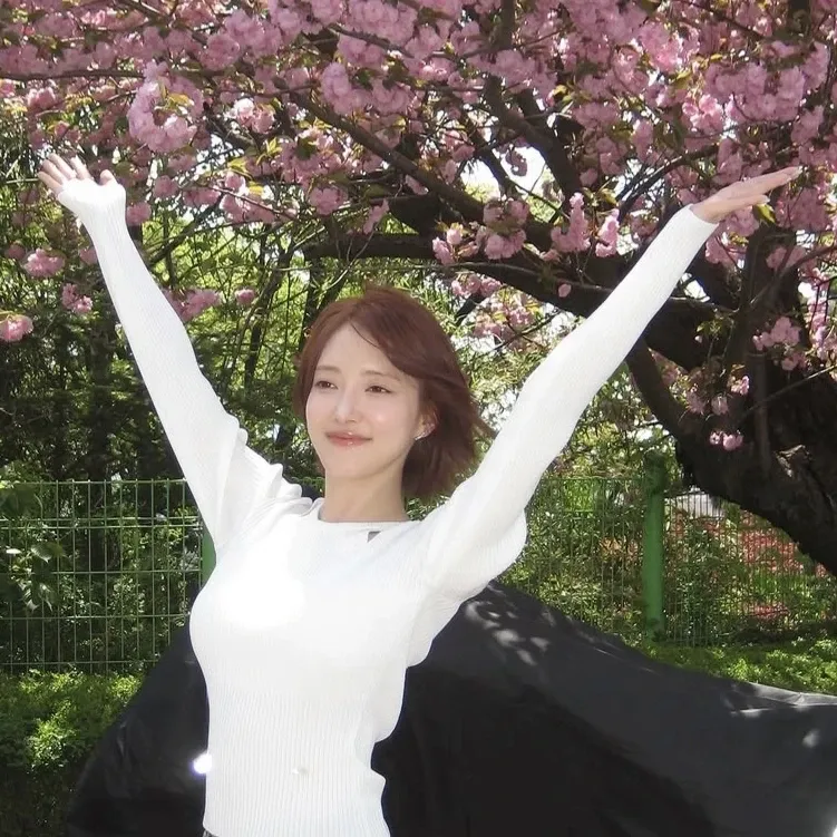 Recent activity shot of Lee Seyoung