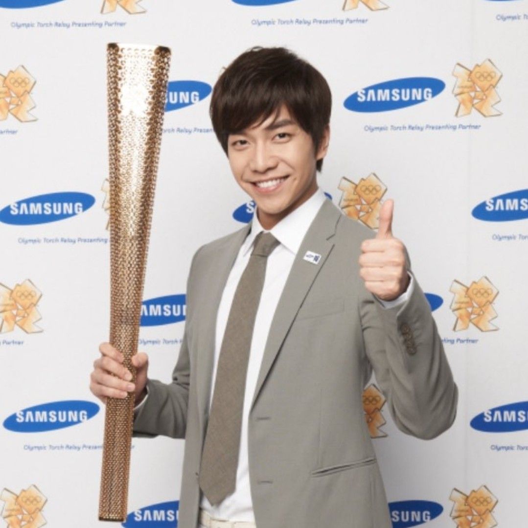 粉丝拍下的李升基瞬间