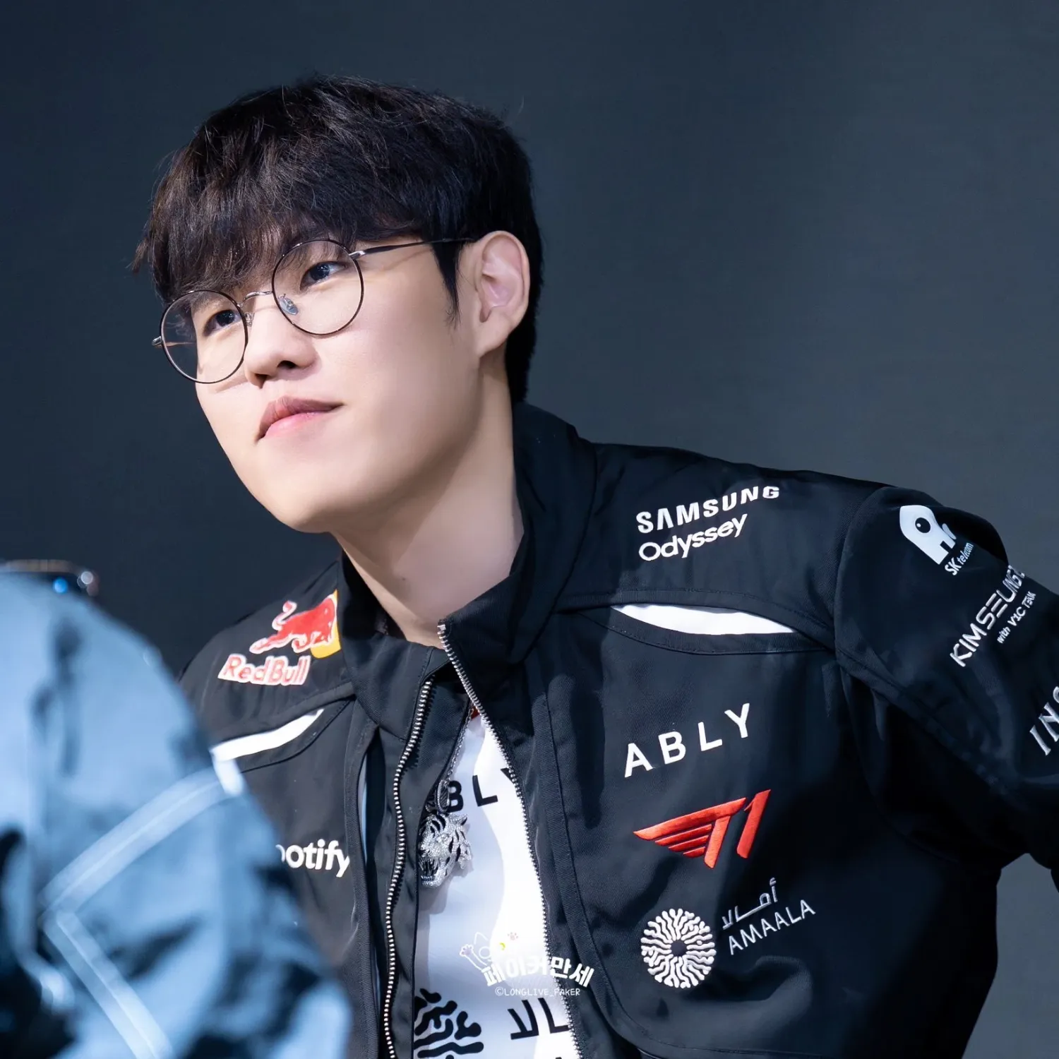 Behind-the-scenes cut of Oner