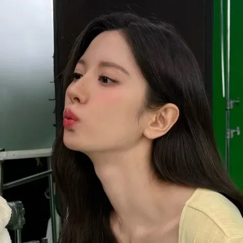 Latest photo of Bona