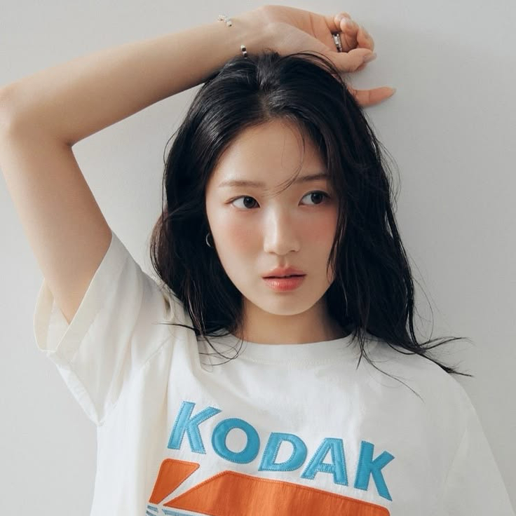 Latest photo of Kim Hyeyoon