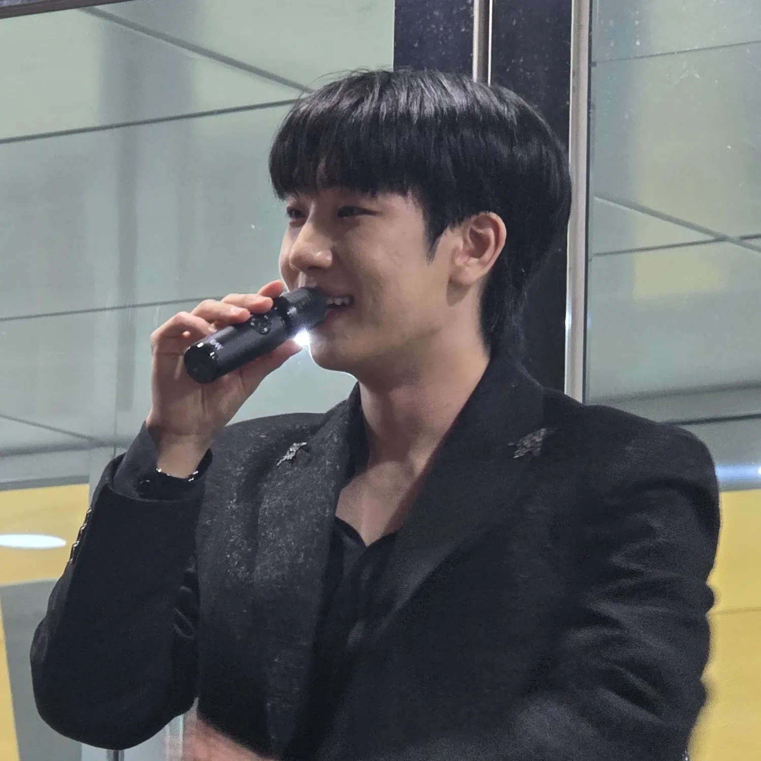 A moment captured by a fan of Choi Sooho