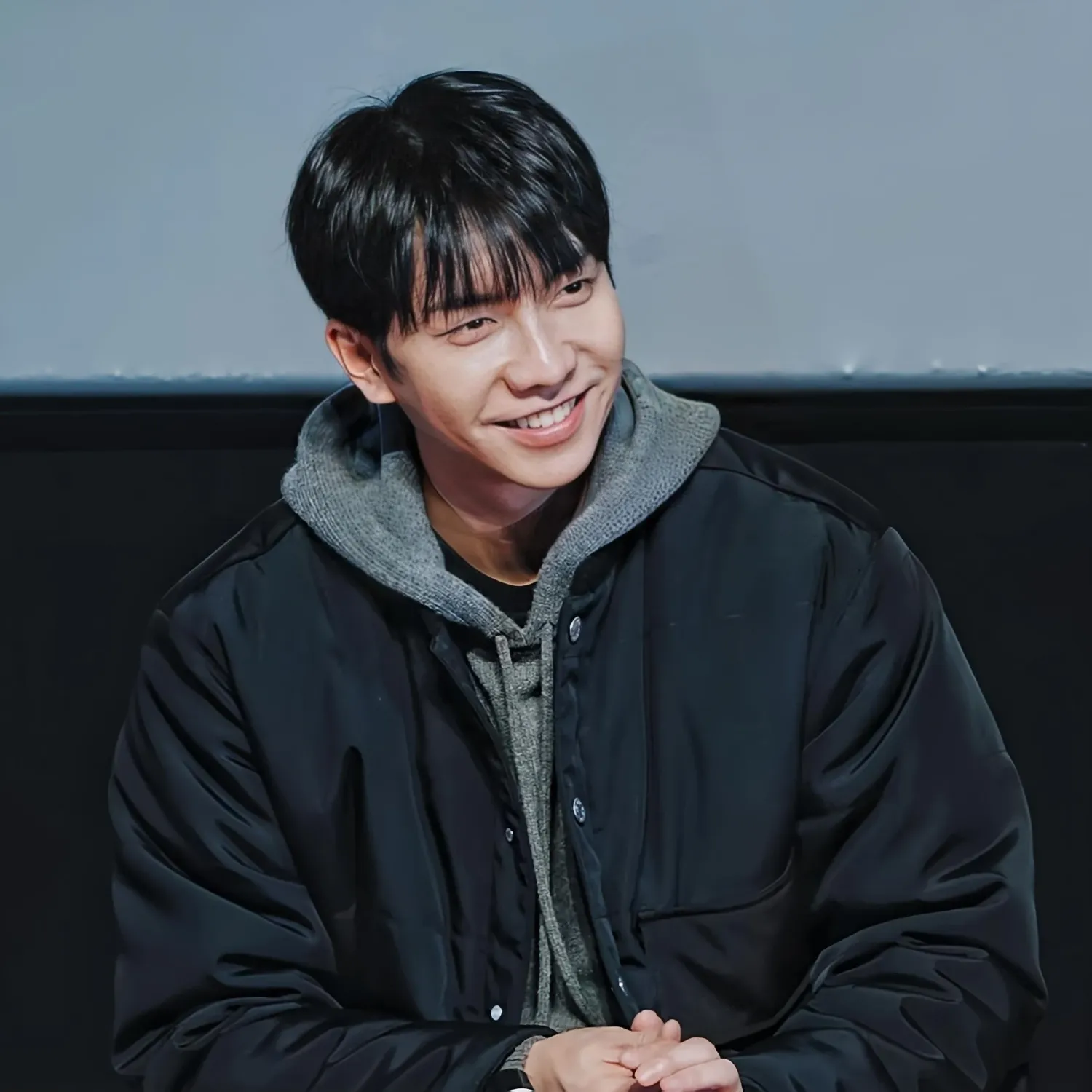 Foto terbaru dari Lee Seunggi