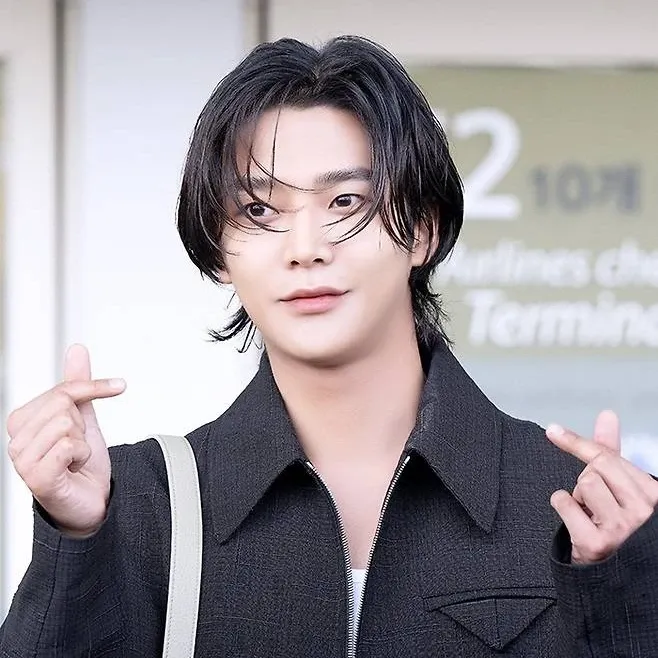 Foto kegiatan terbaru dari Rowoon