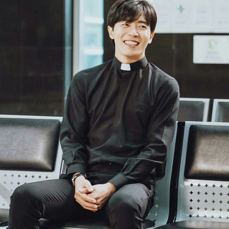 A moment captured by a fan of Kim Jaewook