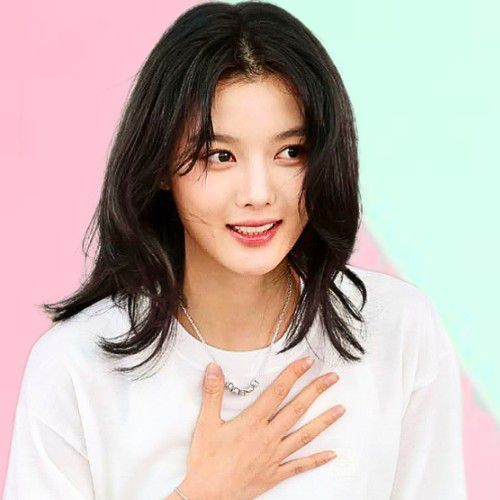 Behind-the-scenes cut of Kim Youjung