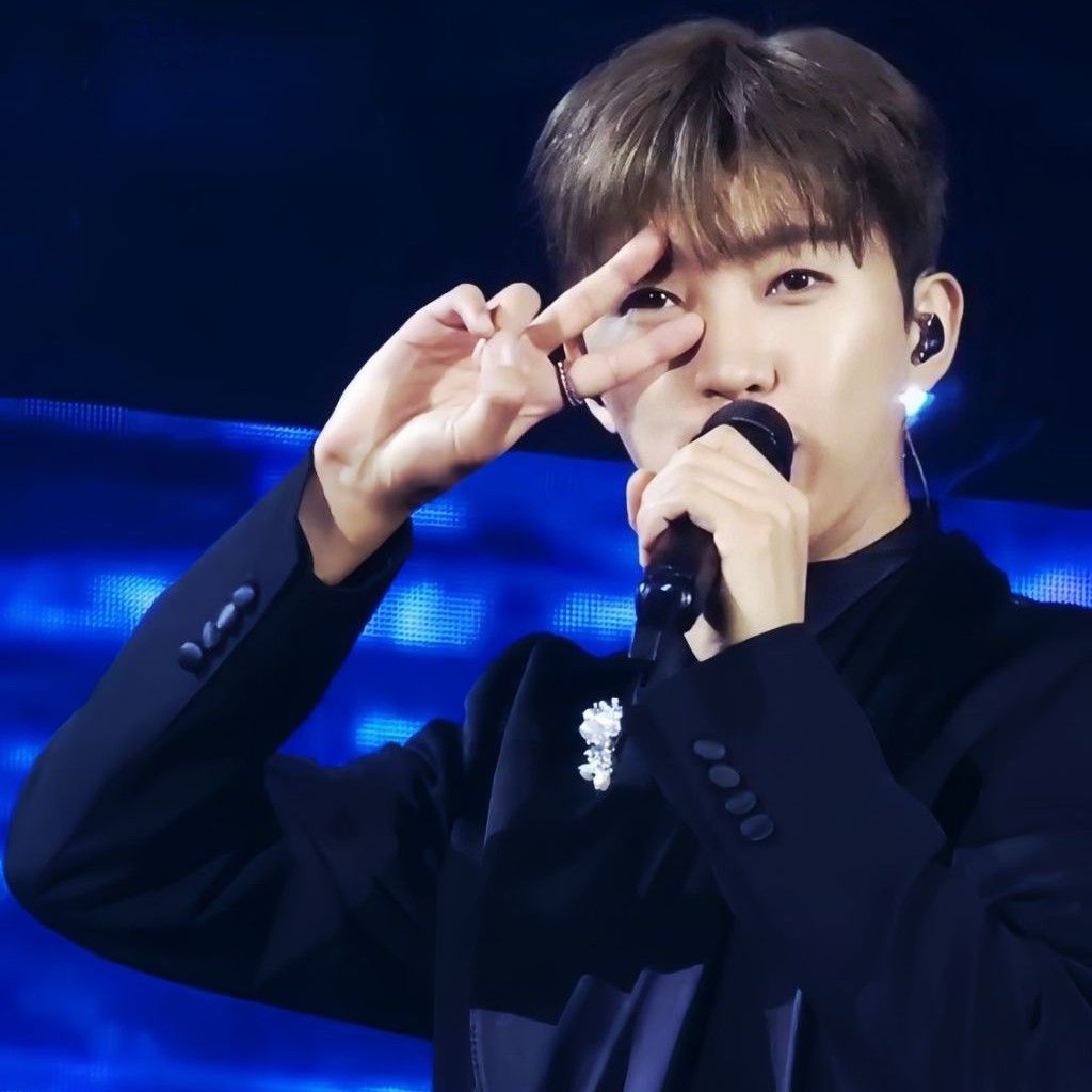 Recent activity shot of Lim Youngwoong