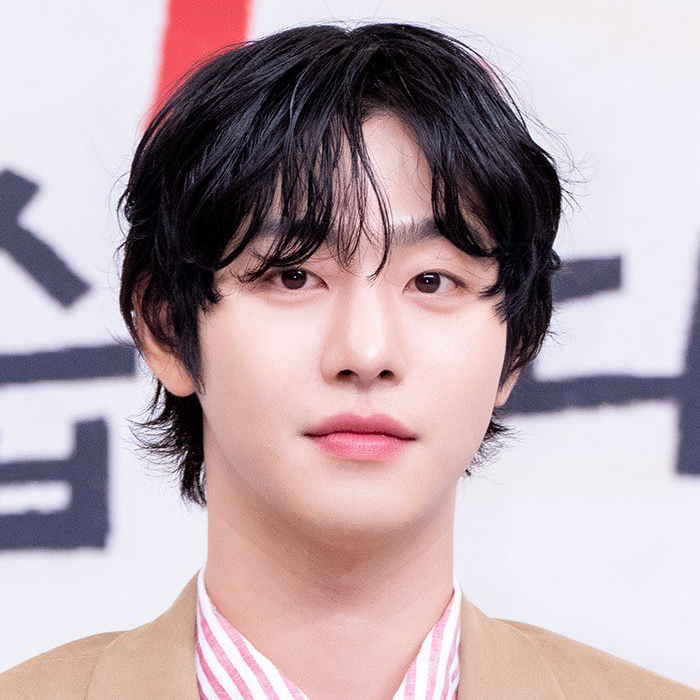 粉丝拍下的安孝燮瞬间