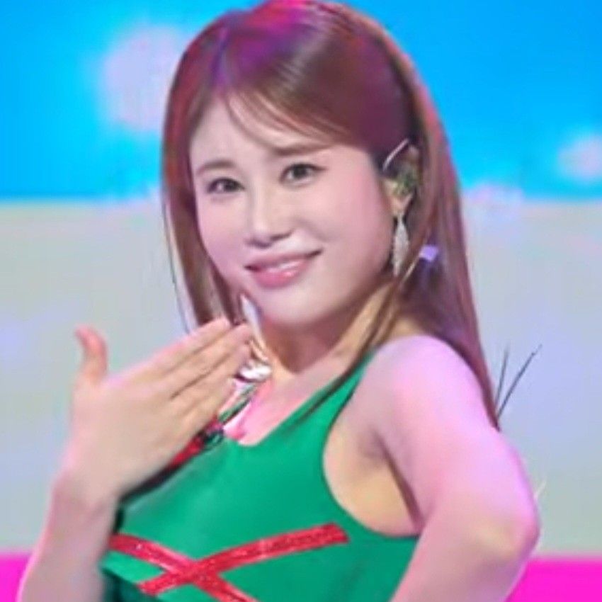 Cuplikan di balik layar dari Kim Soyou