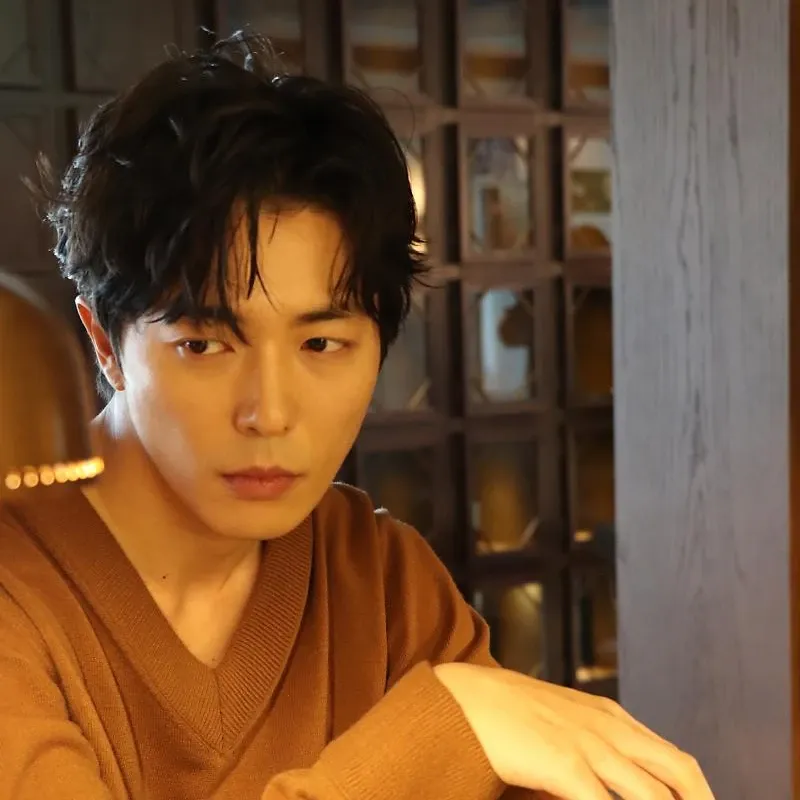 Recent activity shot of Kim Jaewook