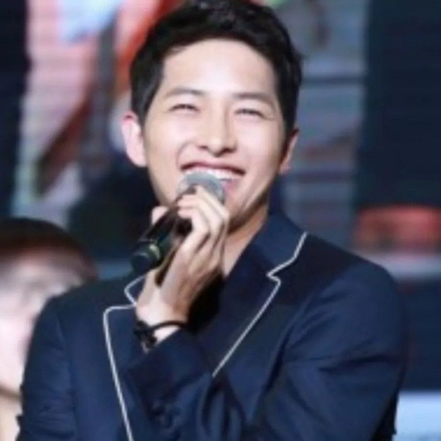 ソン・ジュンギの最新写真