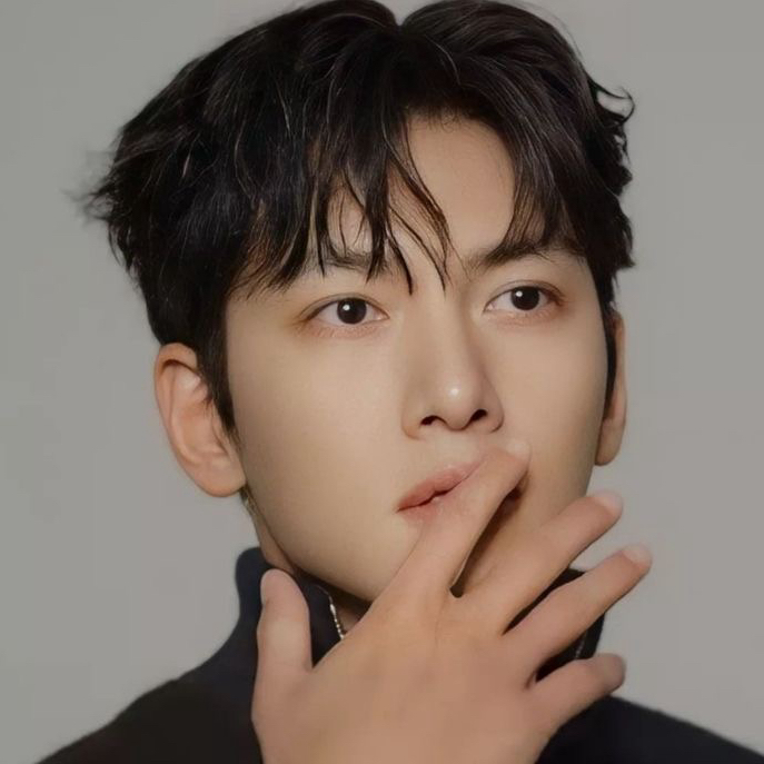 粉丝拍下的池昌旭瞬间