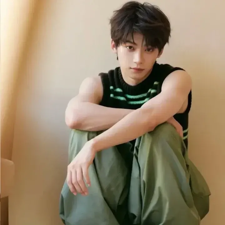 Latest photo of Zi Yu
