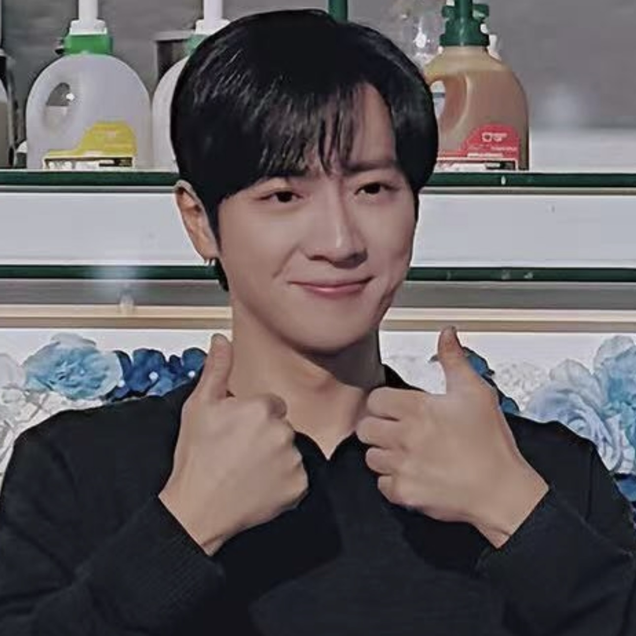 A moment captured by a fan of Lee Sangyeob