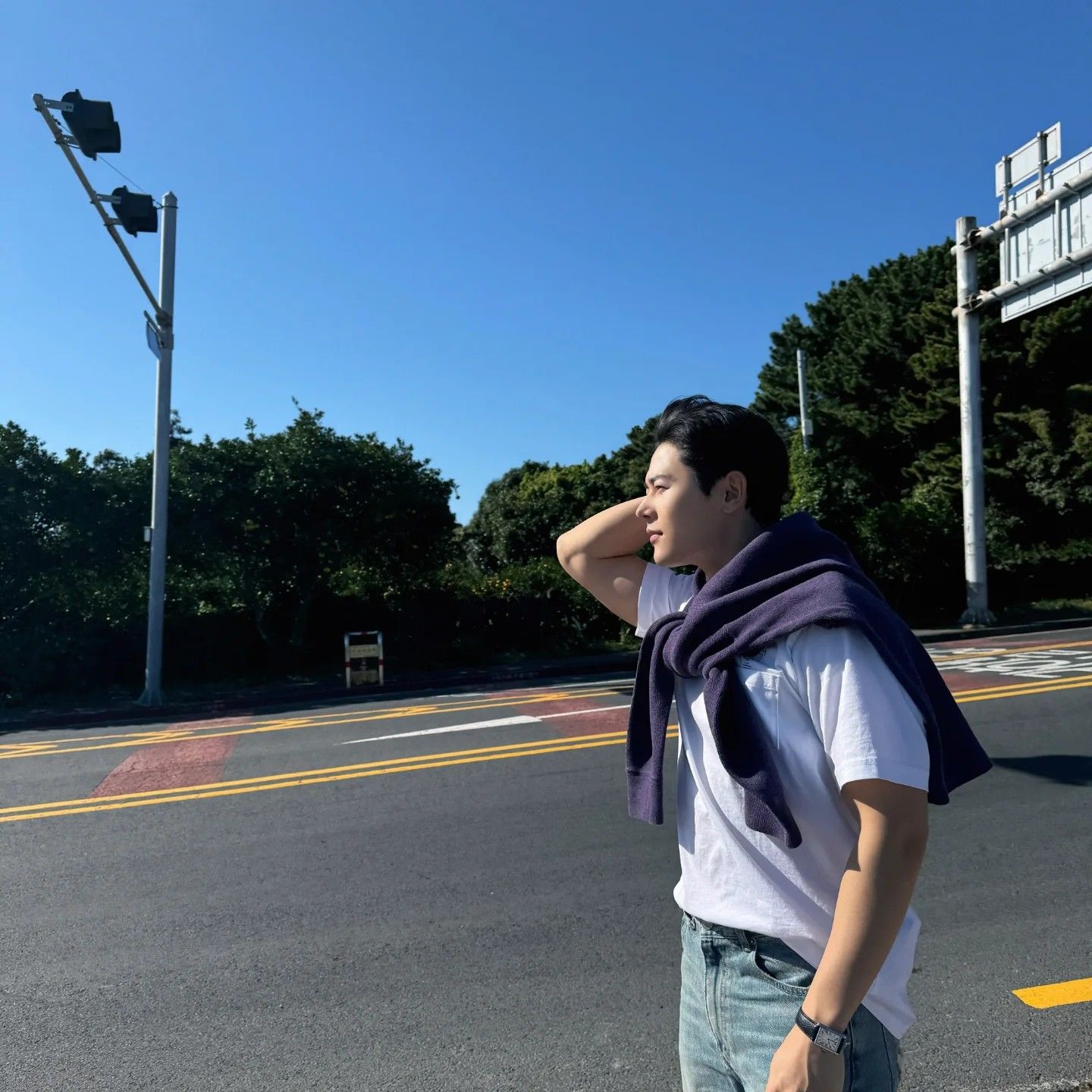 Behind-the-scenes cut of Kim Dongjun