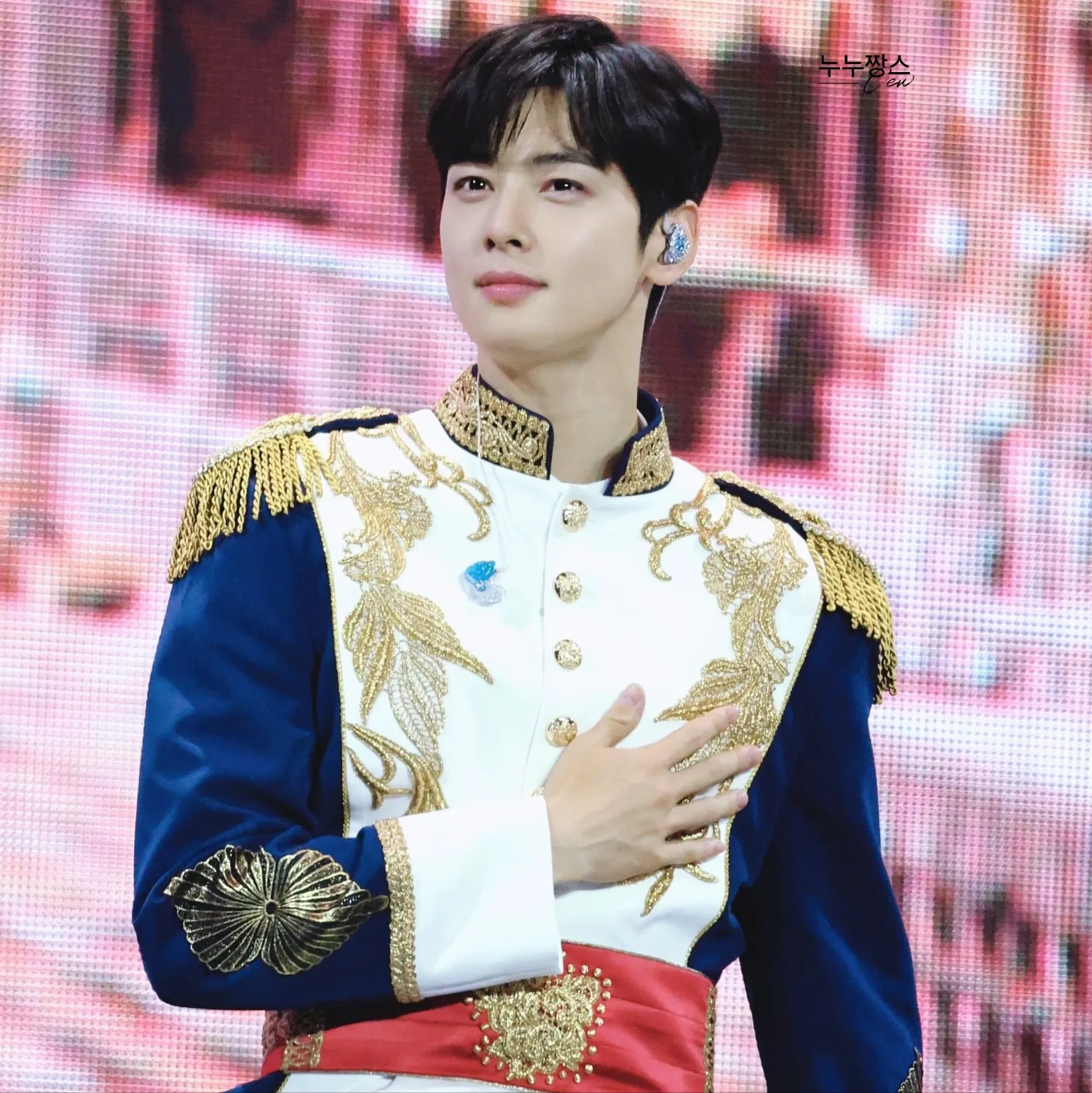 Latest photo of Cha Eunwoo