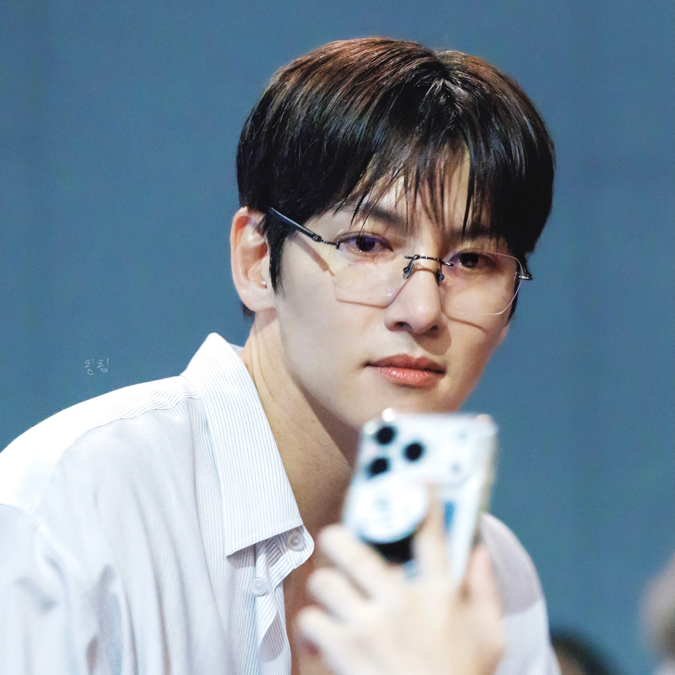 Behind-the-scenes cut of Ji Changwook