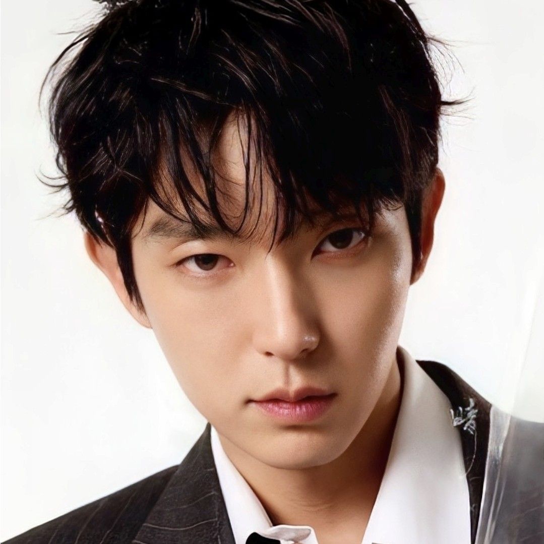 Recent activity shot of Lee Joongi