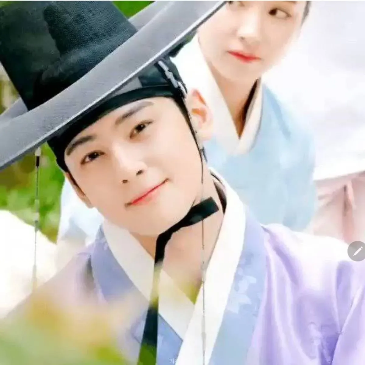 A moment captured by a fan of Cha Eunwoo