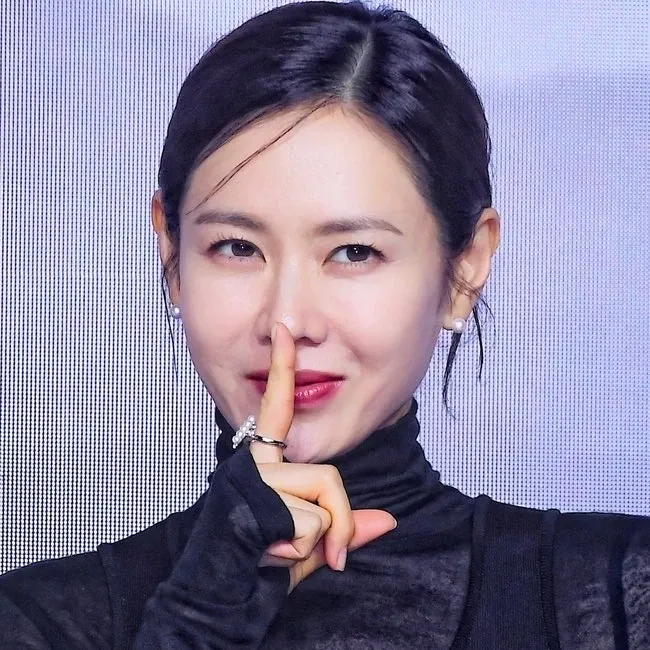 Latest photo of Son Yejin