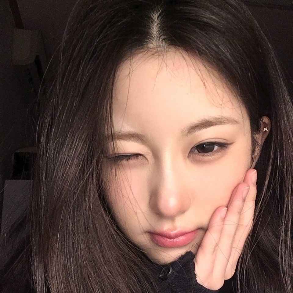 Latest photo of Oh Yujin