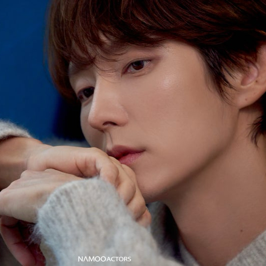 Behind-the-scenes cut of Lee Joongi