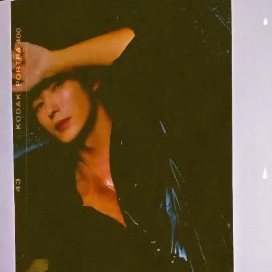 Behind-the-scenes cut of Lee Joongi