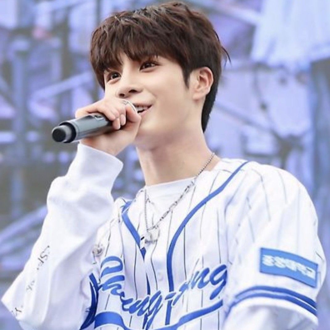 Foto kegiatan terbaru dari Jeong Dongwon