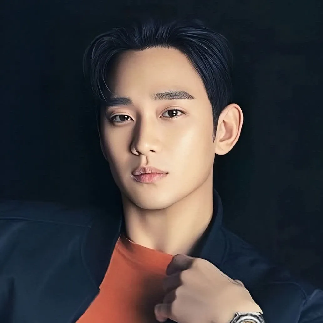 Recent activity shot of Kim Soohyun