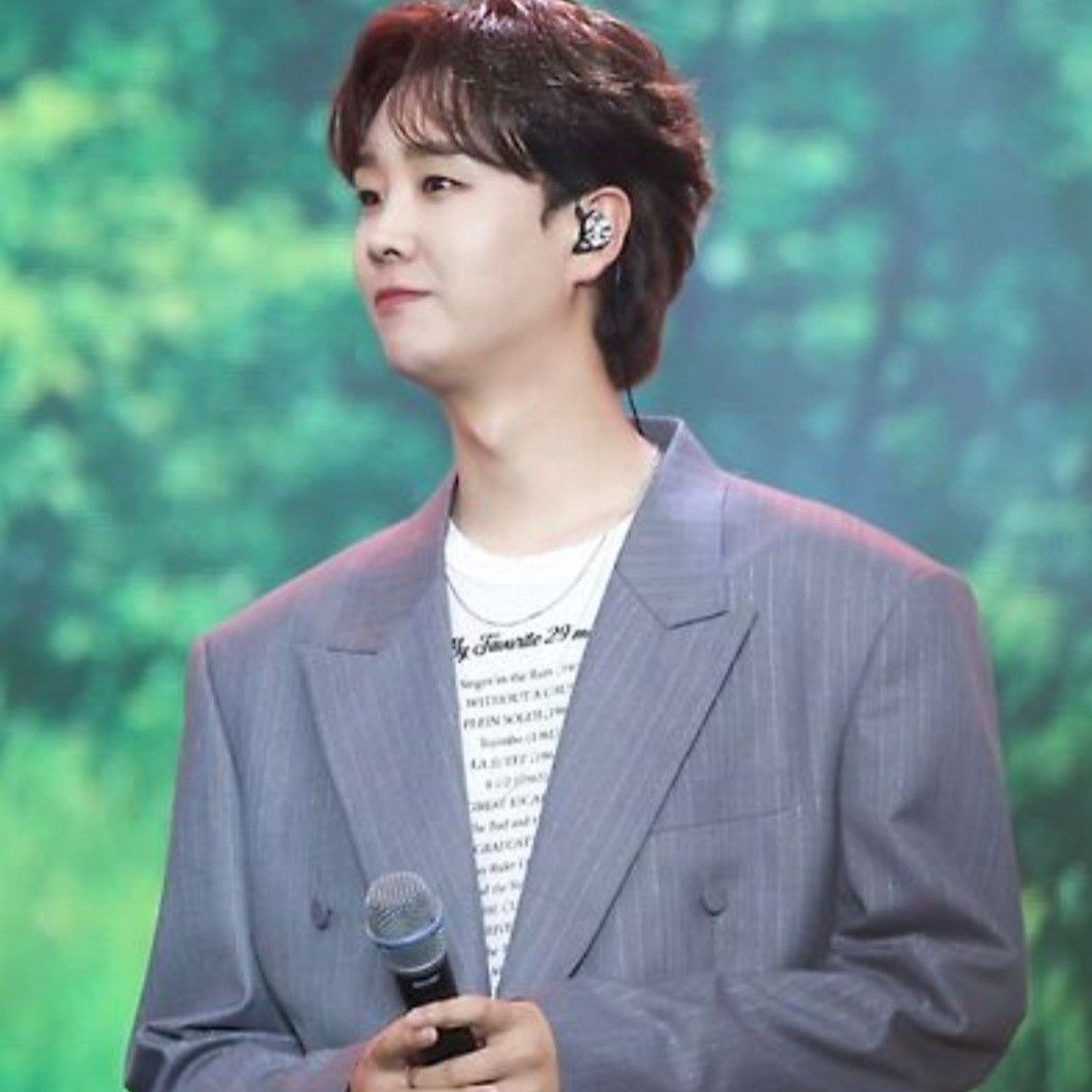 Behind-the-scenes cut of Song Minjun