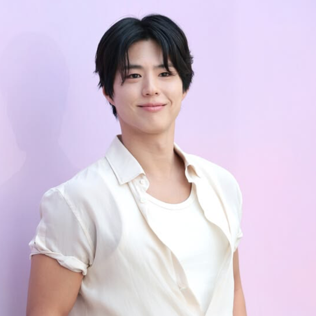 Behind-the-scenes cut of Park Bogum