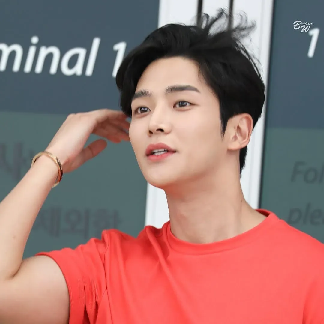 Cuplikan di balik layar dari Rowoon