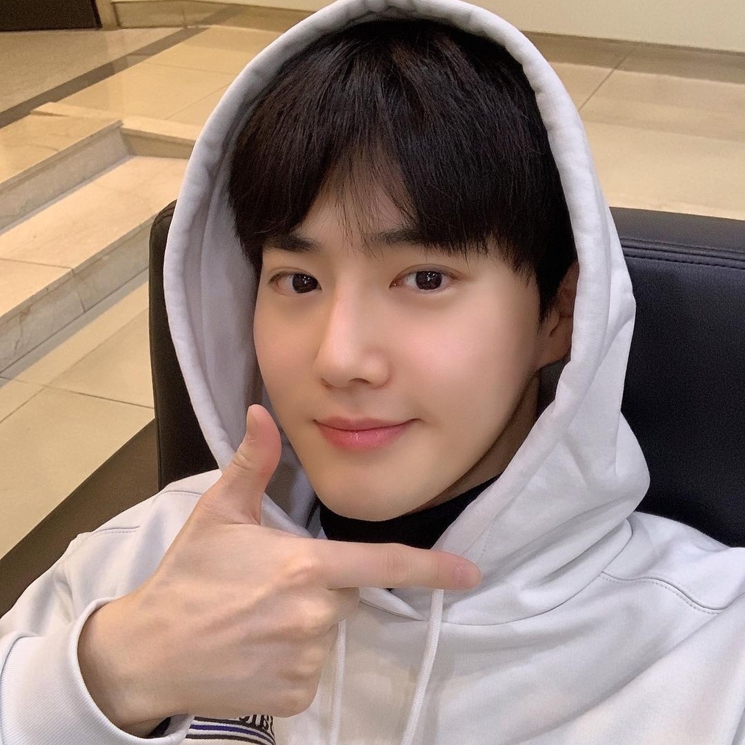 A moment captured by a fan of Suho